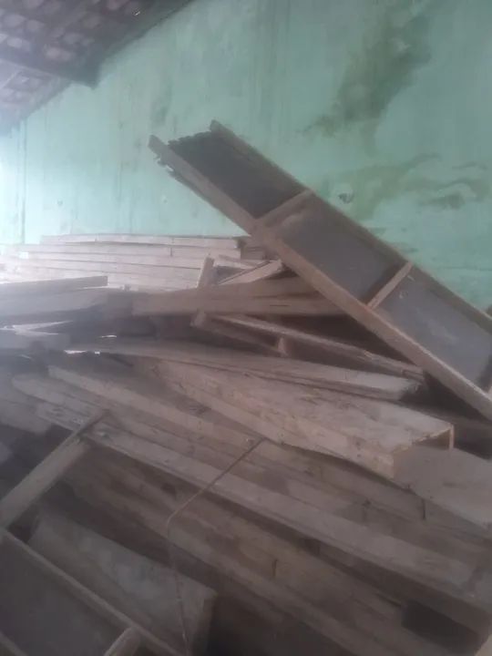 Material de construção: Tábuas e  Painéis para pilares de vários tamanhos