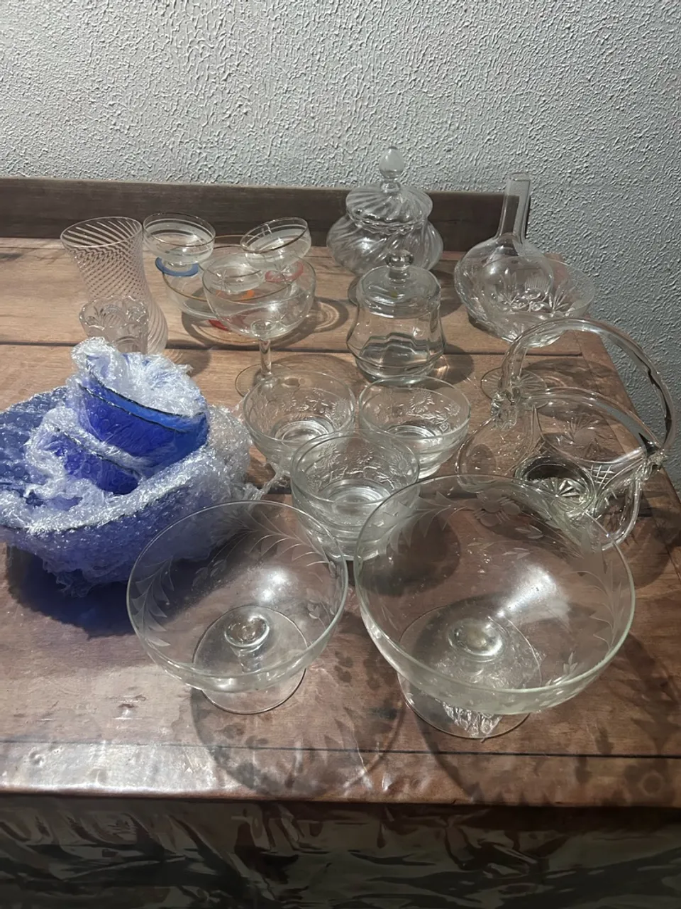 Peças decorativas, compoteiras, conjunto para sobremesa