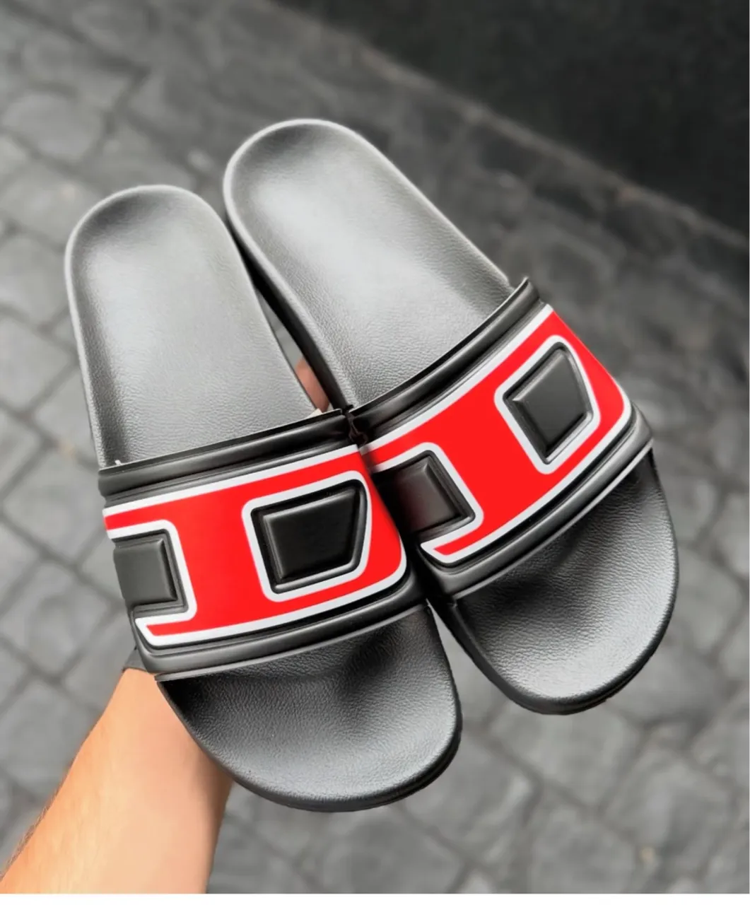 Sandálias Slide Diesel - Conforto e Estilo!