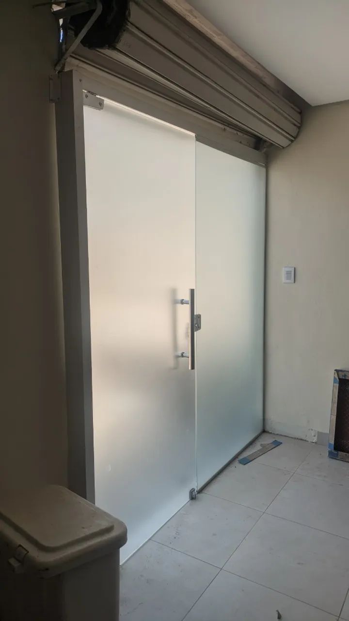 Porta de vidro temperado adesivo fosco - Foto 2