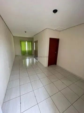 Sobrado em excelente localização no bairro Areão