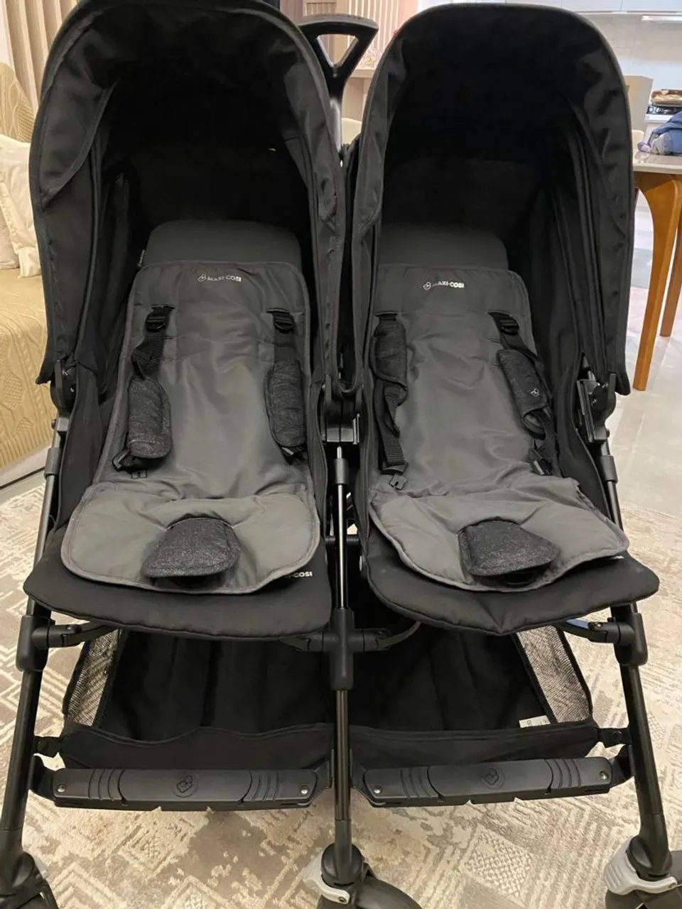 Carrinho de Bebê Gêmeos Maxi-Cosi