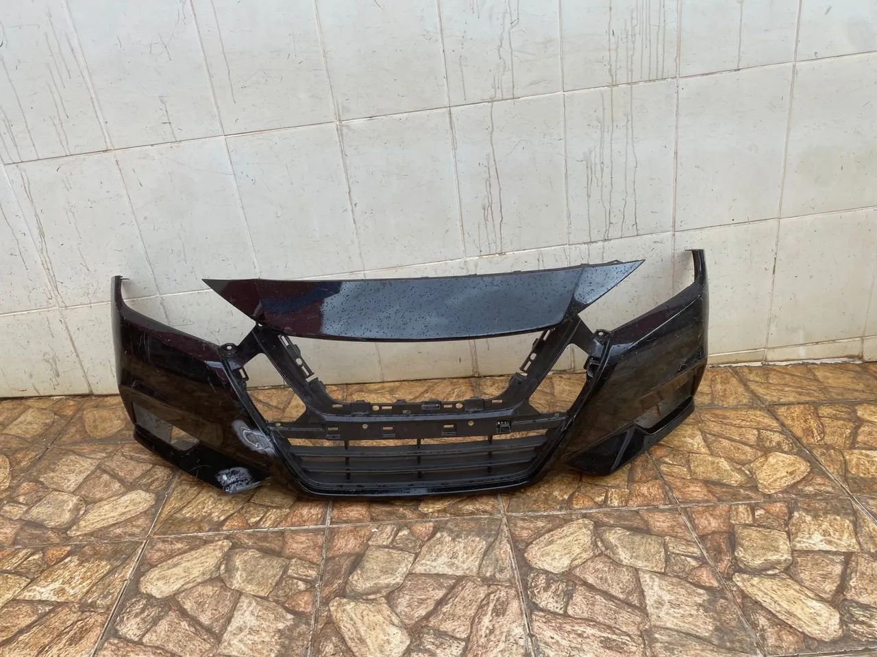 Parachoque Dianteiro Versa 2020/2021/2022 - Peças para carros