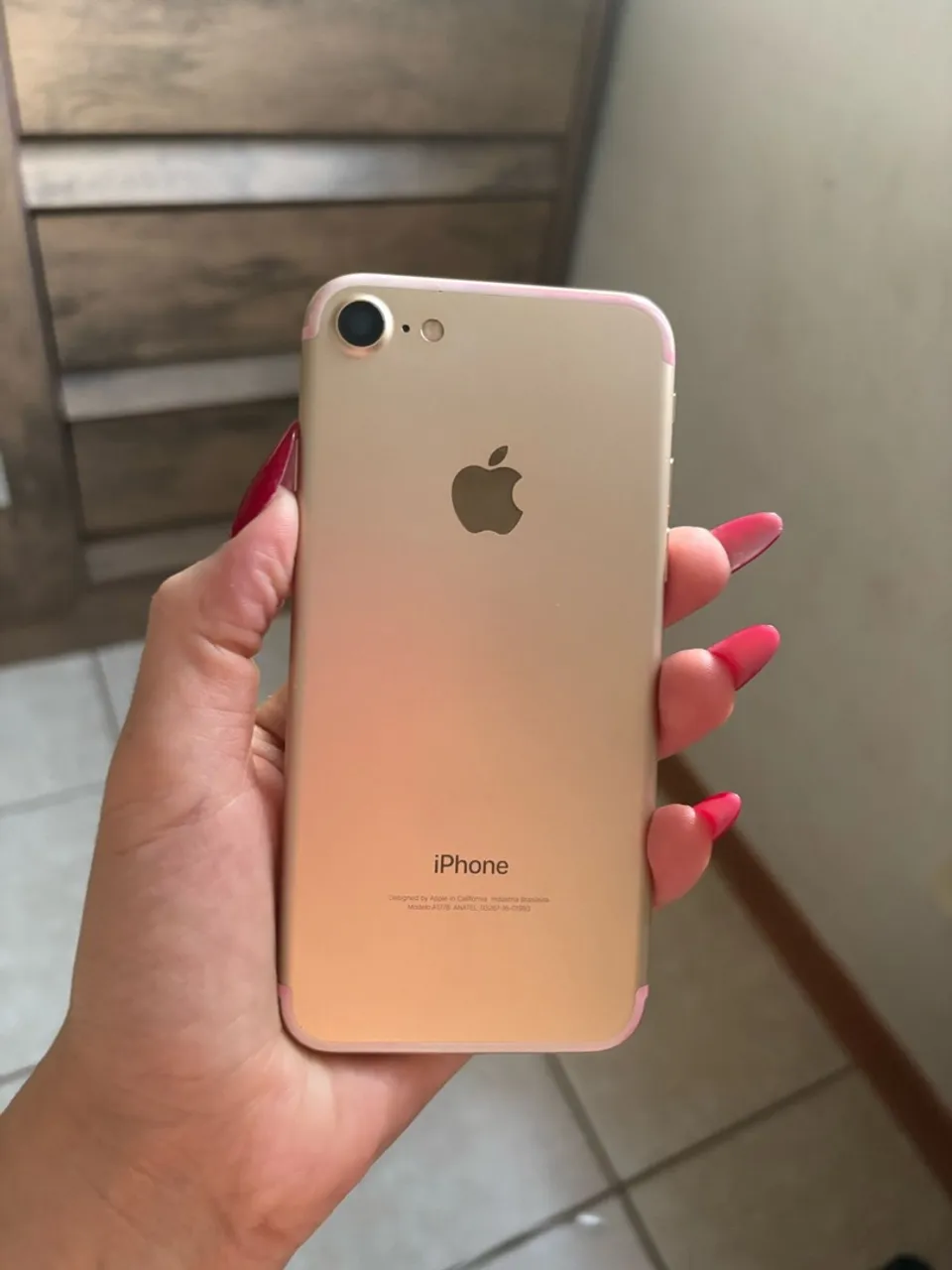 Vendo iPhone 7, bem preservado