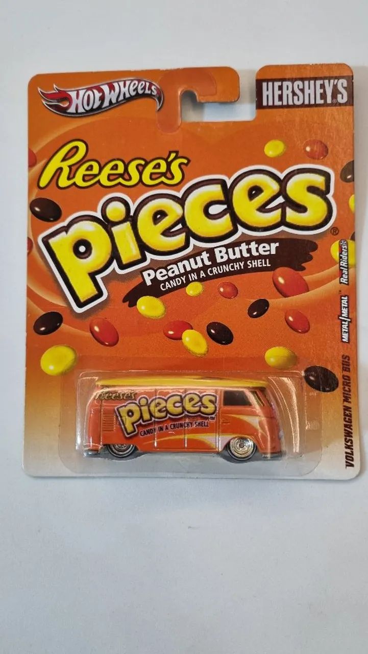 Carrinho Hot Wheels VW Micro Bus Reese's Pieces