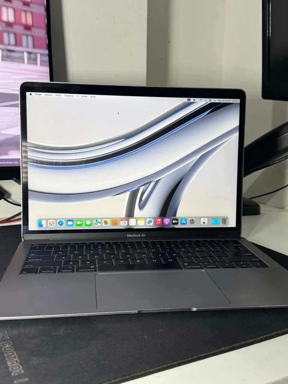 MacBook Air 2018 13インチ core i5 8GB 256GB Apple MacBook Air 13 - Core i5 1,6 GHz, 16 GB de RAM, SSD de 256 GB,