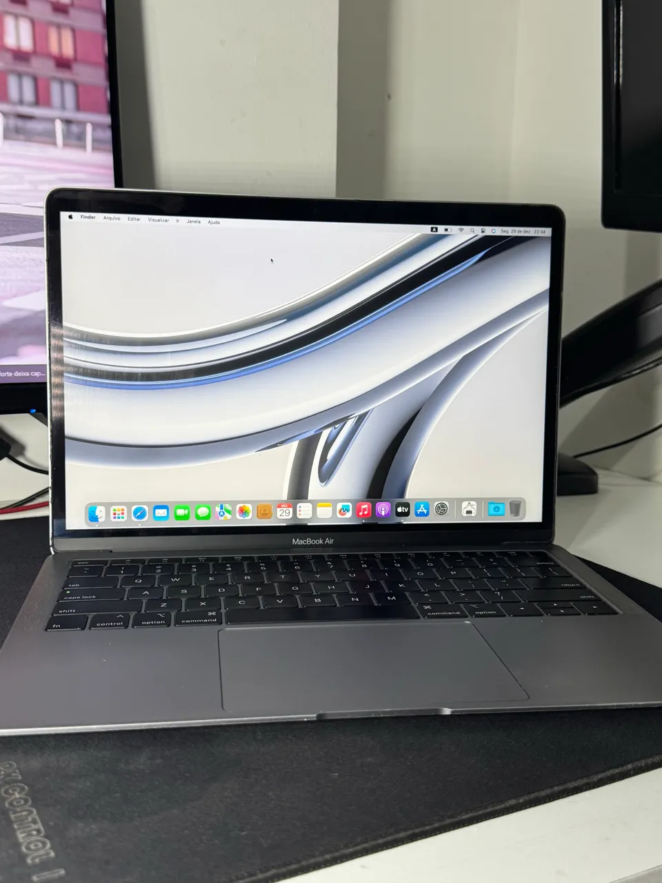 MacBook本体 MacBook Air (Retina, 13-inch, 2018) MacBook Air (Retina, 13 polegadas, 2018) - Especificações técnicas