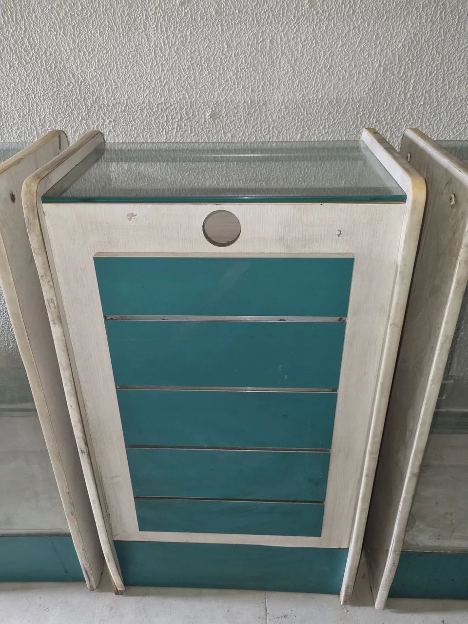 Gôndolas Expositor com 5 módulos balcão 64842836429827121