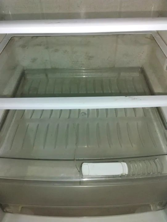 Vendo geladeira Brastemp 380 litros.  - Foto 2