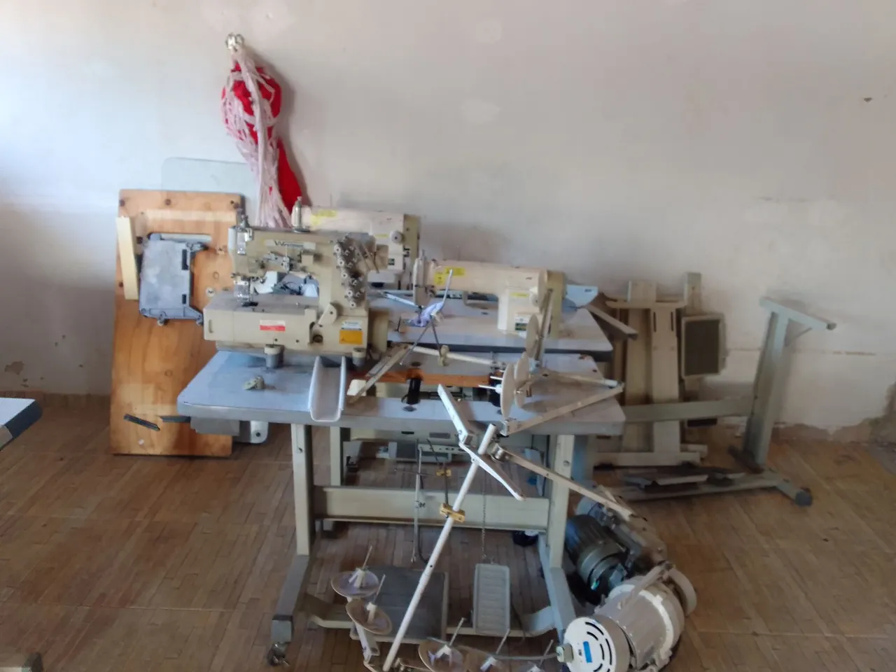 Máquina de Costura Industrial