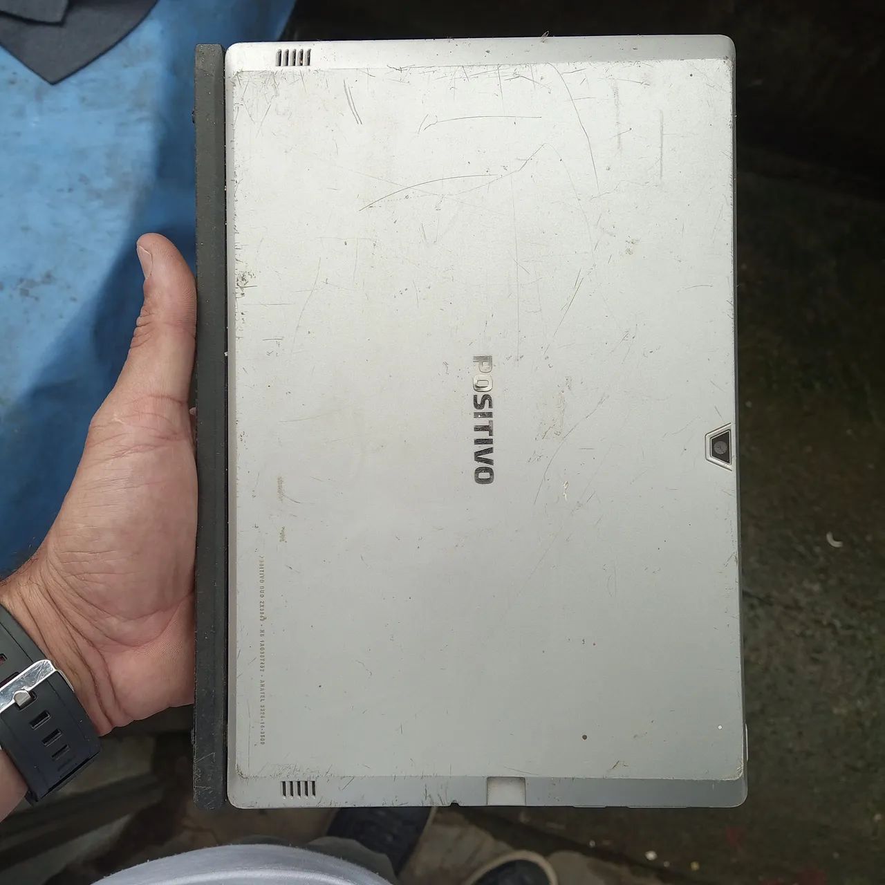 Notebook Positivo - com defeito não liga tela quebrada no estado
