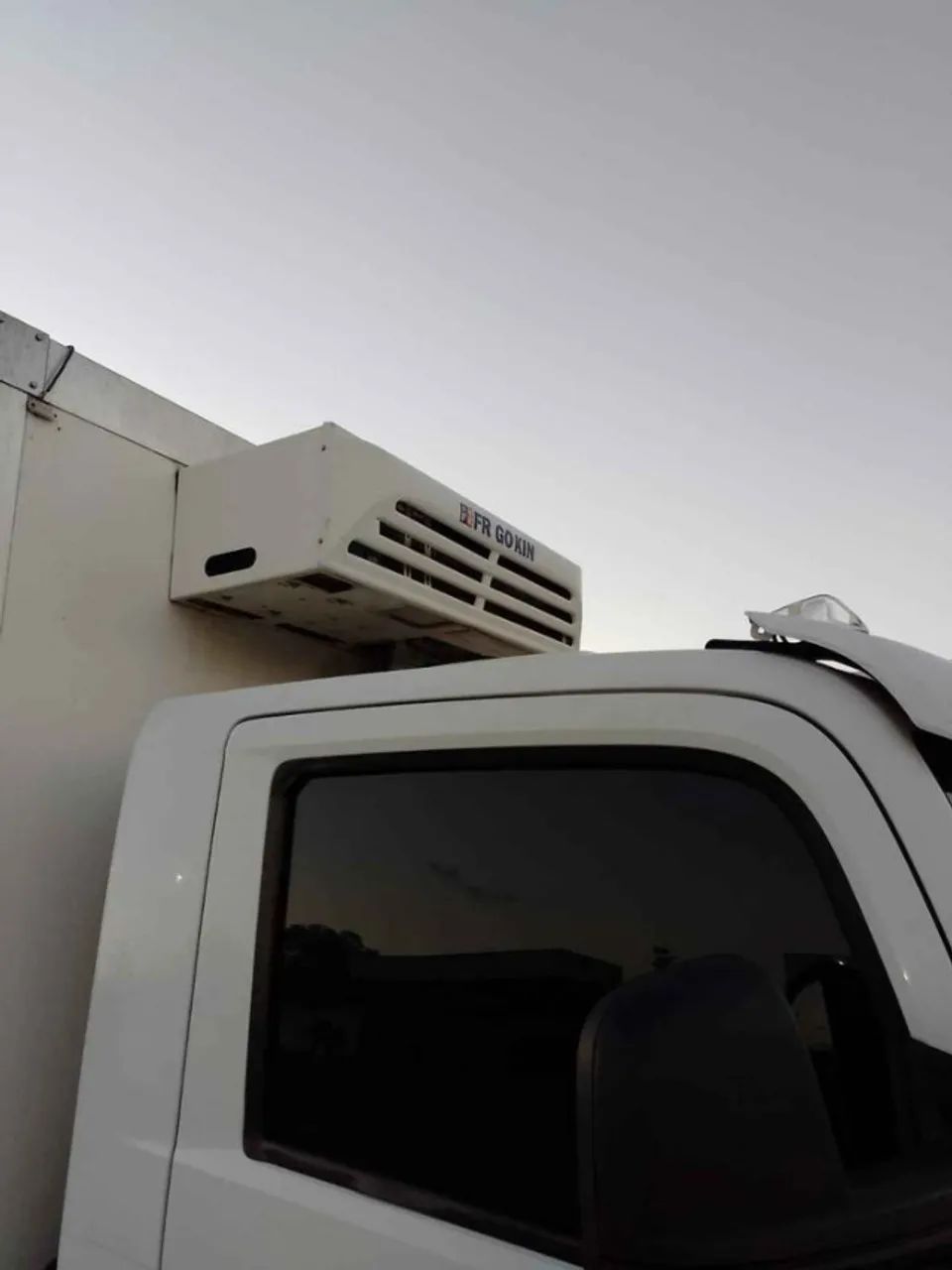 Volkswagen Delivery 11.180 Baú Frigorífico - 18 graus - Foto 2