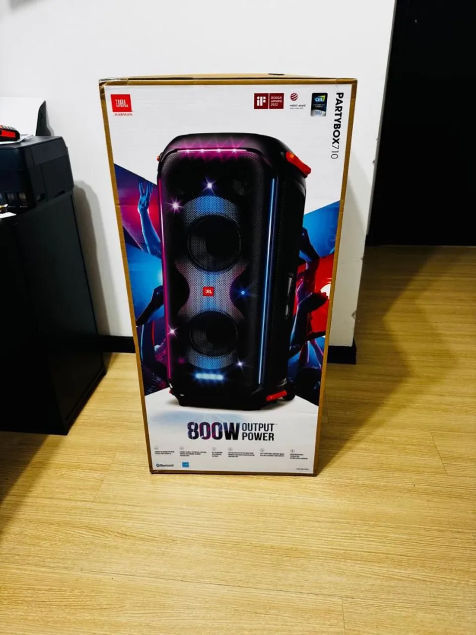 Caixa de Som Portátil JBL PartyBox 710 com Bluetooth, Luzes