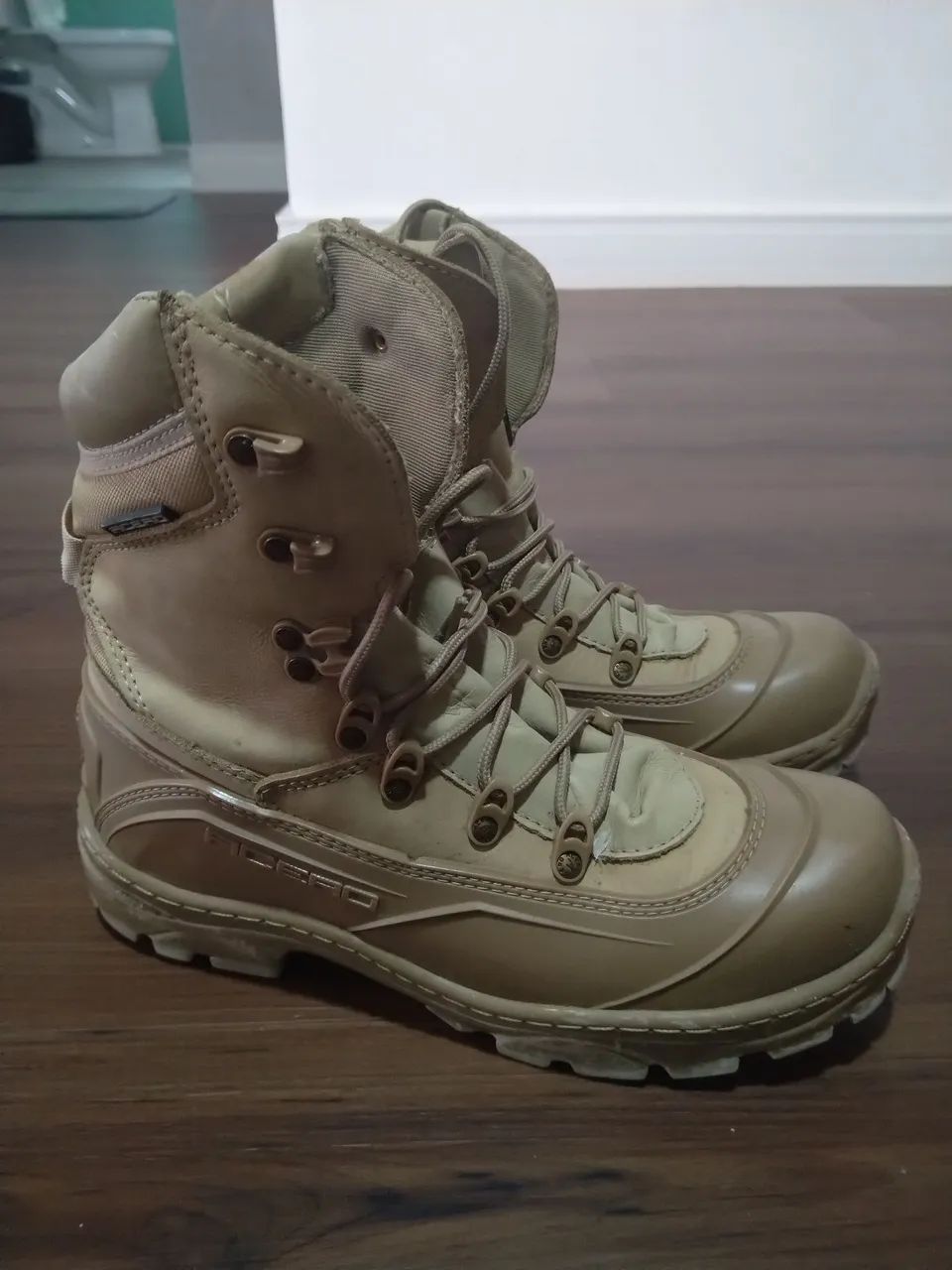 Botas de Segurança Cano Alto - MARCA ACERO Tamanho 40