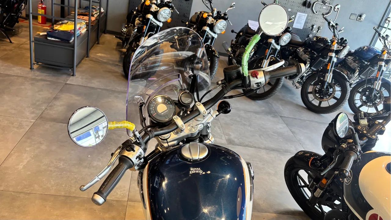 Super Meteor 650 - Danielle  - Foto 4
