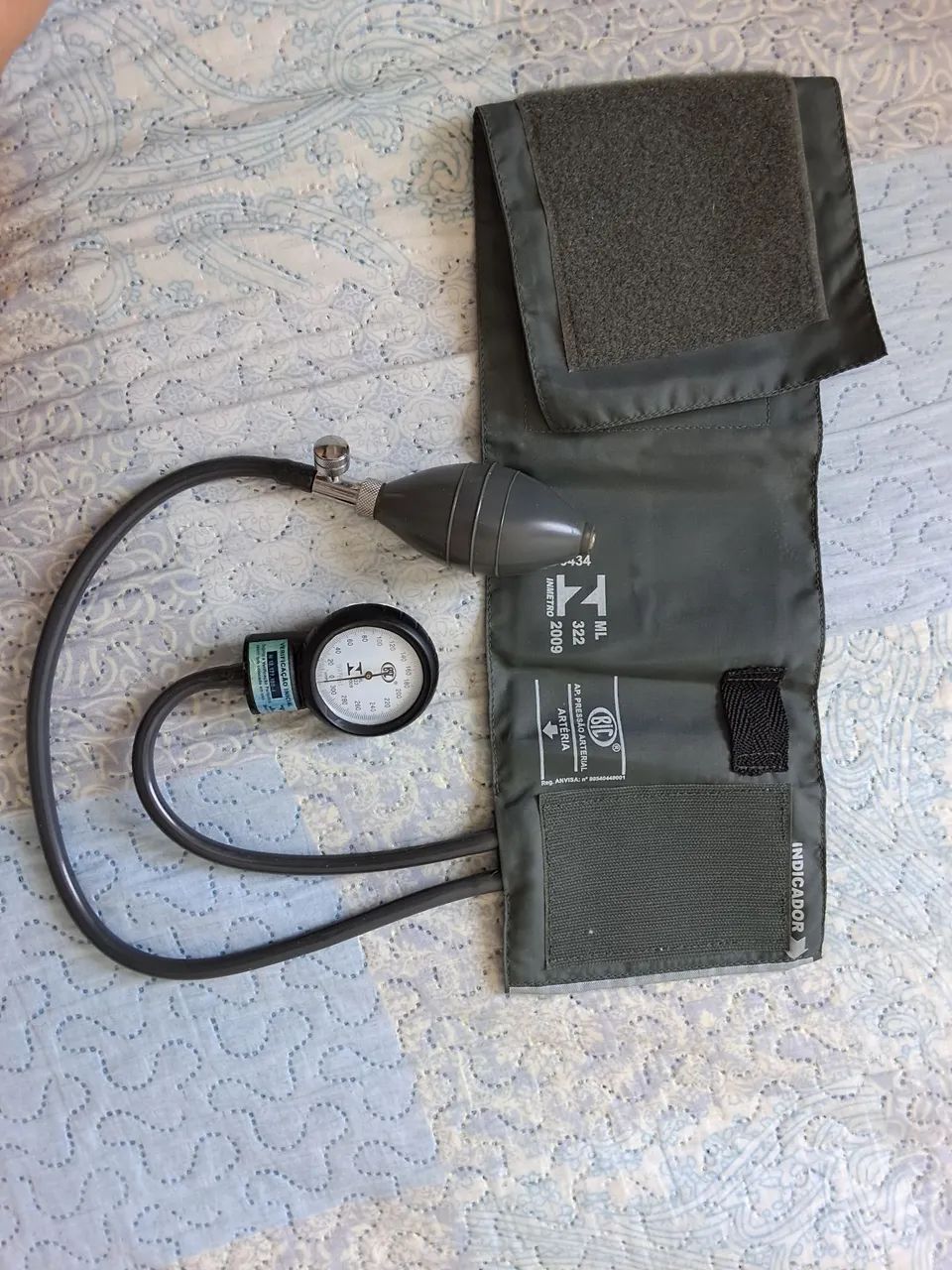 Aparelho de pressão arterial manual