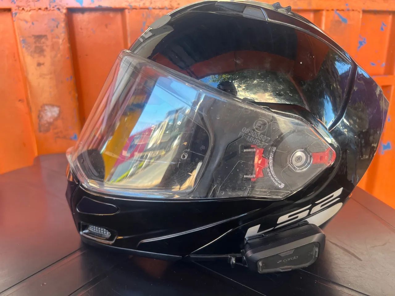Capacete LS2 com intercomunicador cardo  - Foto 2