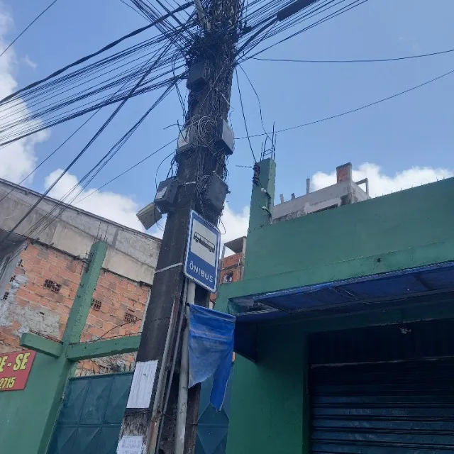 Tereno 100m2 aberto e 100m2 galpão. Total 200m2. Faça sua oferta!
