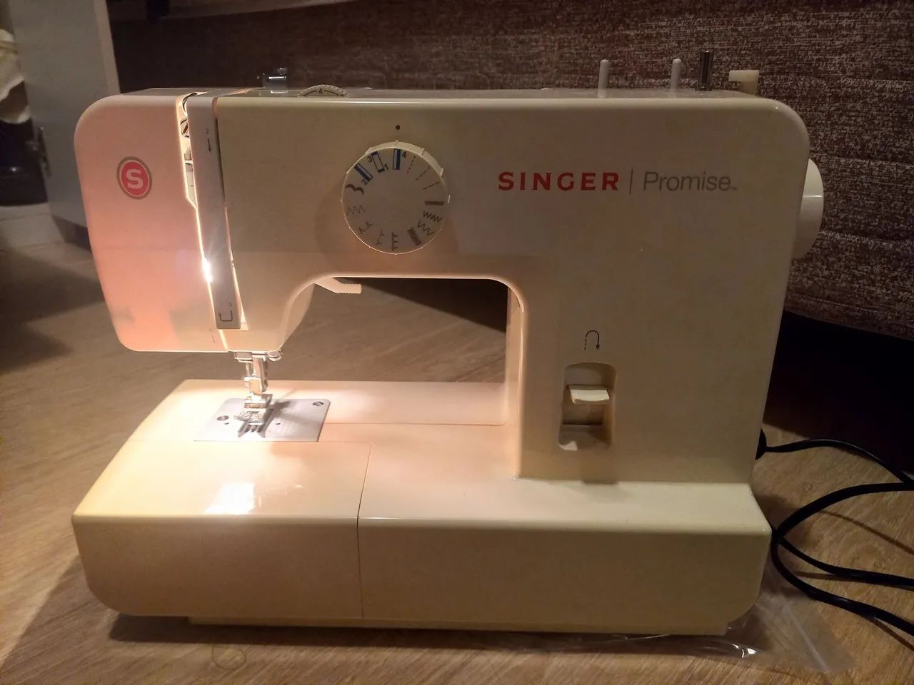 Máquina de Costura Singer Promise - Foto 3