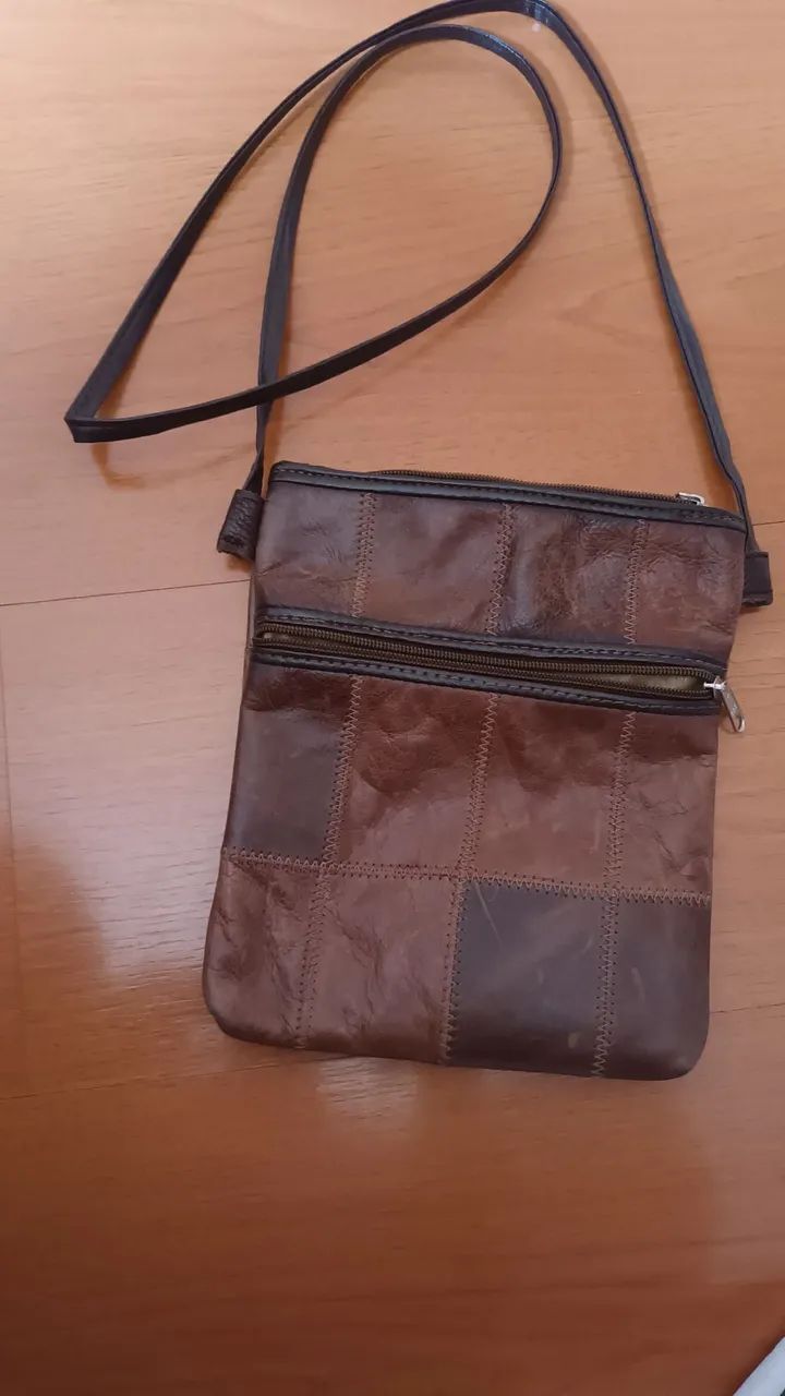 Bolsa transversal couro marrom 19x23