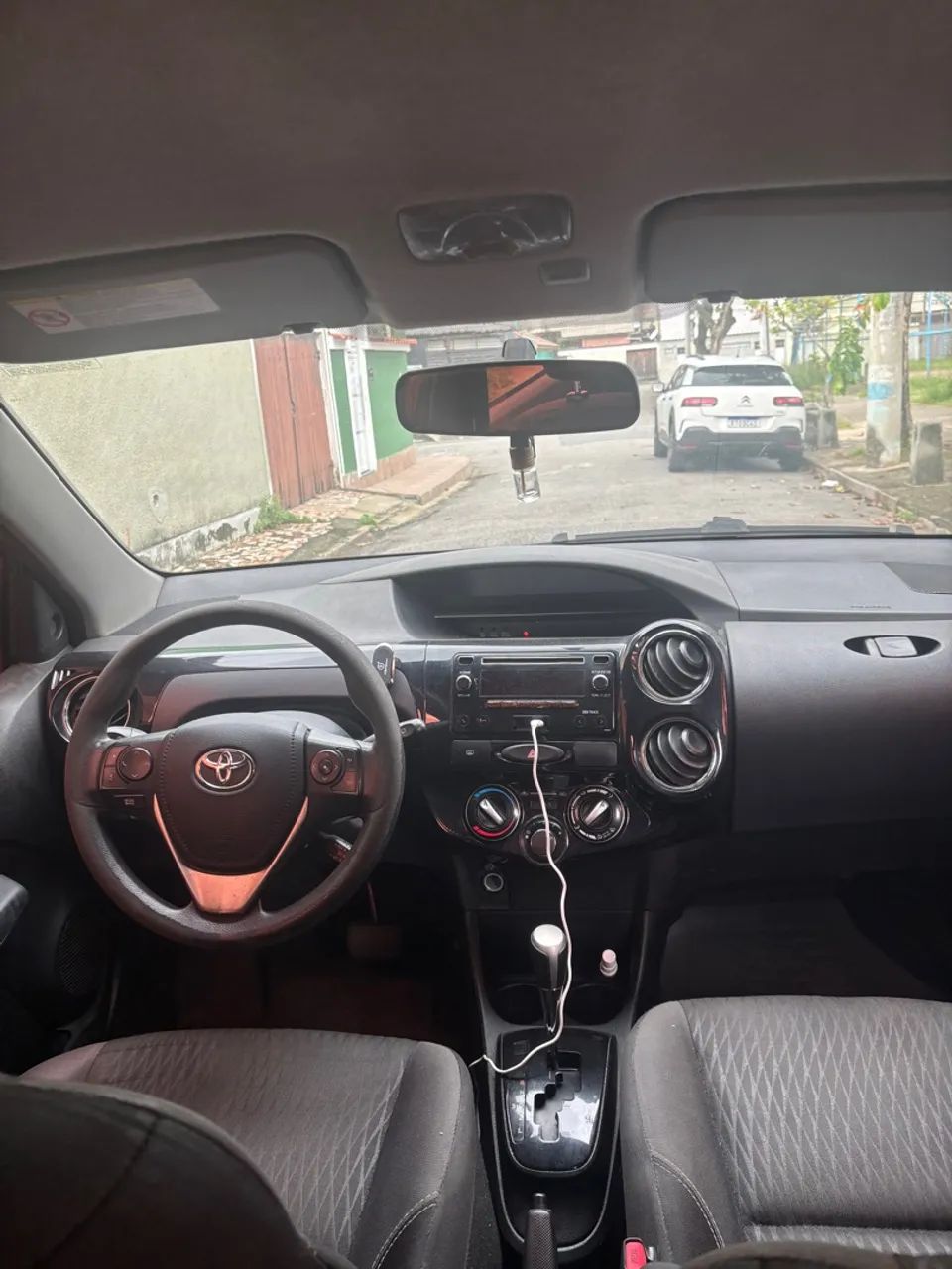 Vendo Toyota Etios IPVA 2025 PAGO  - Foto 5