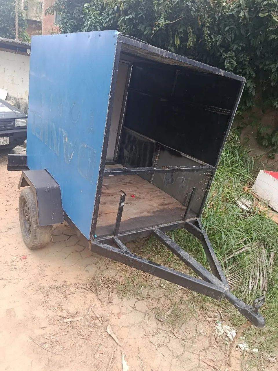 Reboque Baú Azul para Transporte ou lava jato 