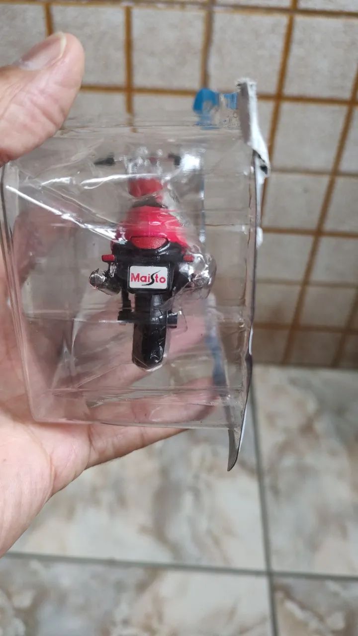 Miniatura moto Guzzi V10 Centauro - Maisto - Foto 3