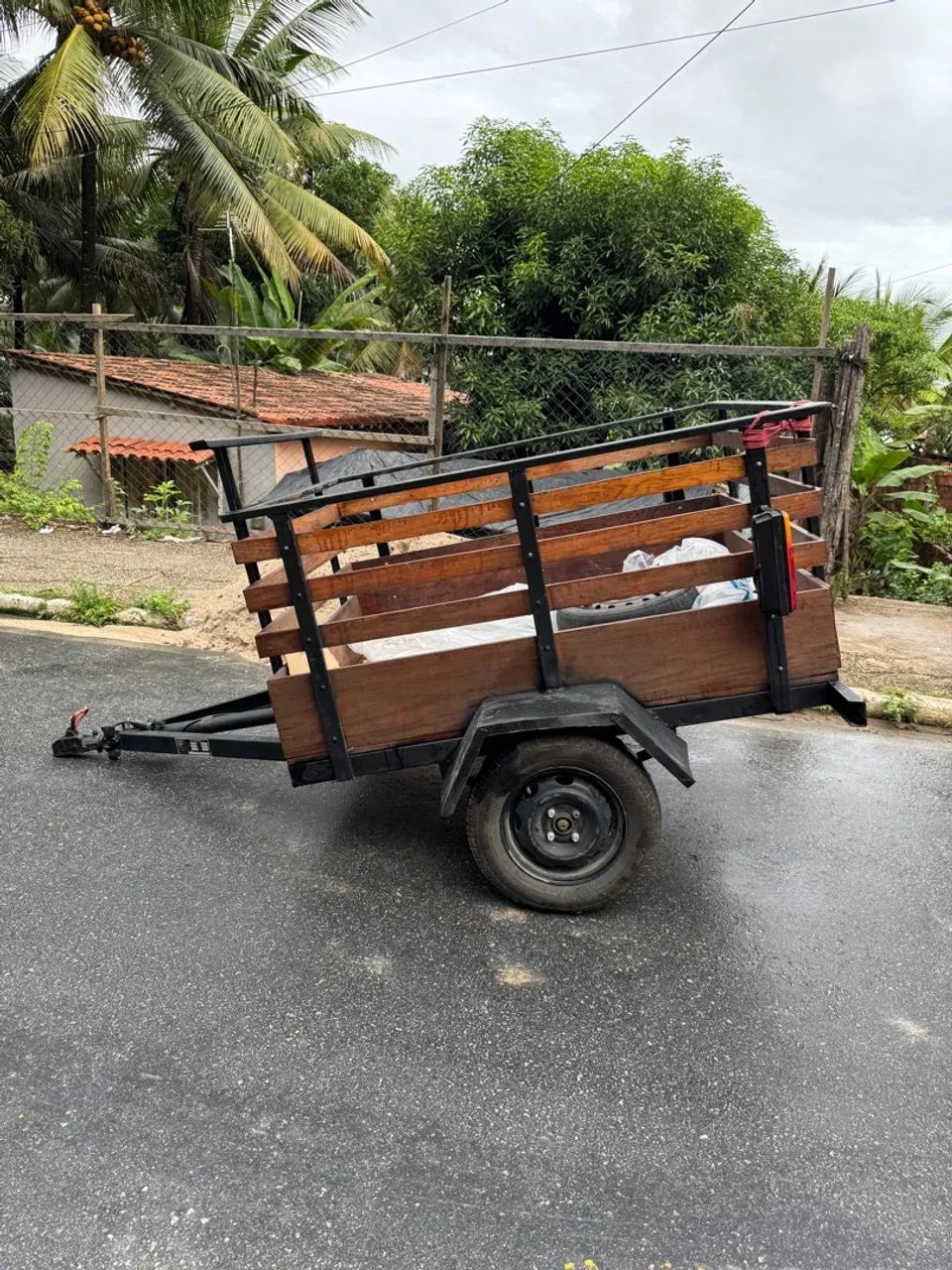 Carretinha para transporte de cargas com capacidade para 1800KG - Foto 2