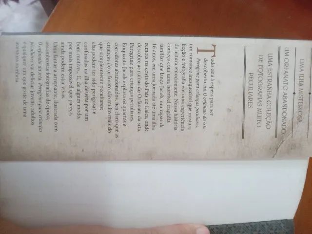 Livro O Orfanato da Srta. Peregrine Para Crianças Peculiares de Ransom Riggs - Foto 3