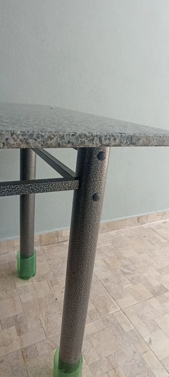 Mesa de cozinha 64374837199617124