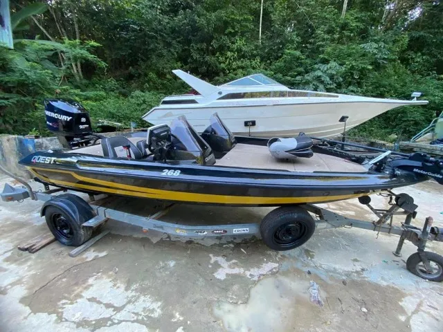 Bassboat motor 175 hp