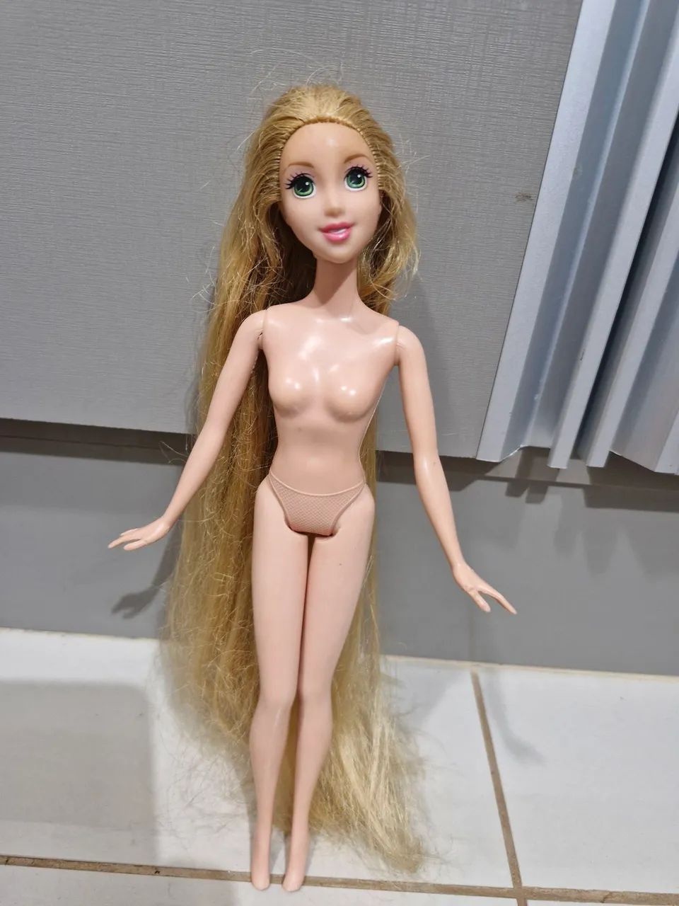 Boneca Rapunzel com Cabelos Longos original Mattel 2006