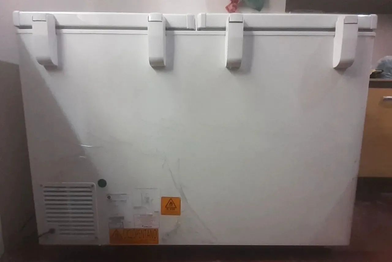 Freezer horizontal Fricom 503 na promissória  - Foto 6