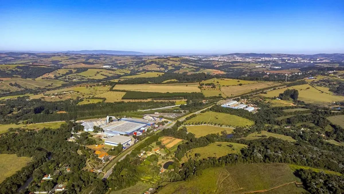 Imóvel para venda possui 3000 metros quadrados com 1 quarto - Foto 2