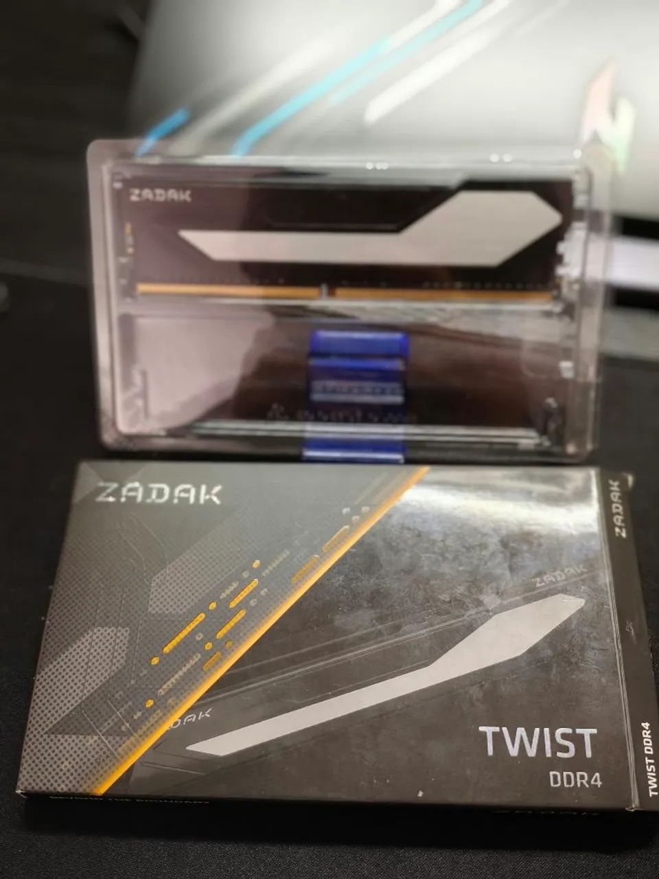 Memória RAM zadak twist DDR4 8gb - Memória RAM - Jardim Nobre