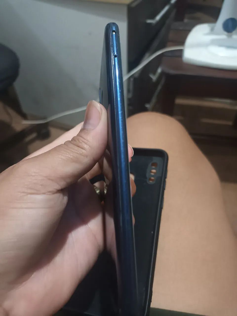 Vendo no precinho galaxy A20 azul  - Foto 4