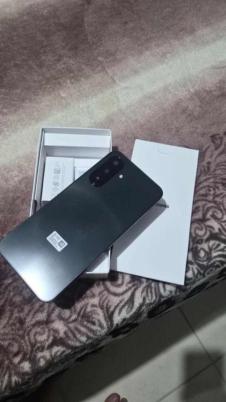 Celular Sansung A17- na caixa