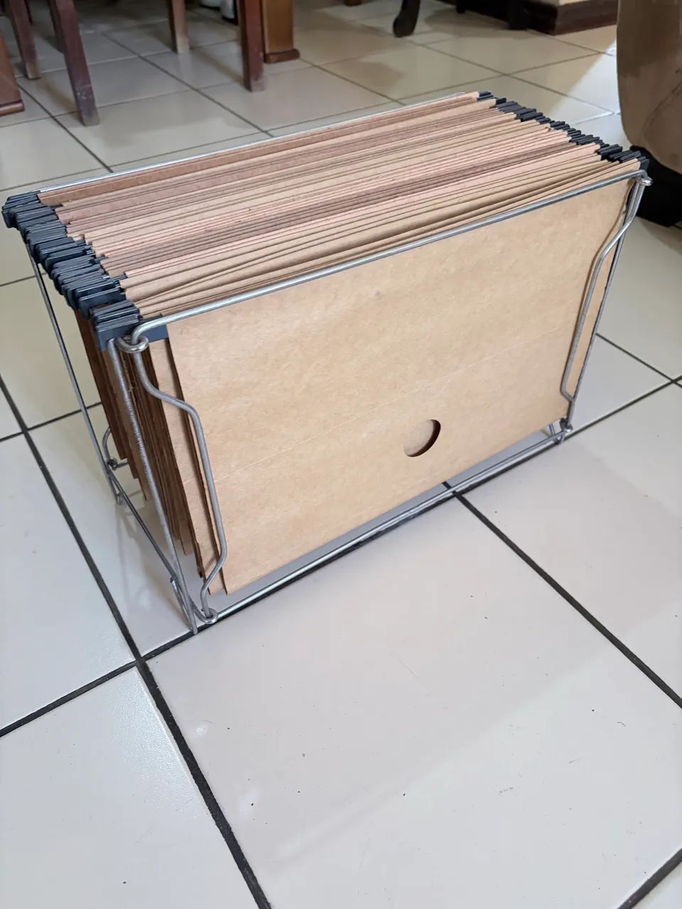 Suporte para pasta suspensa