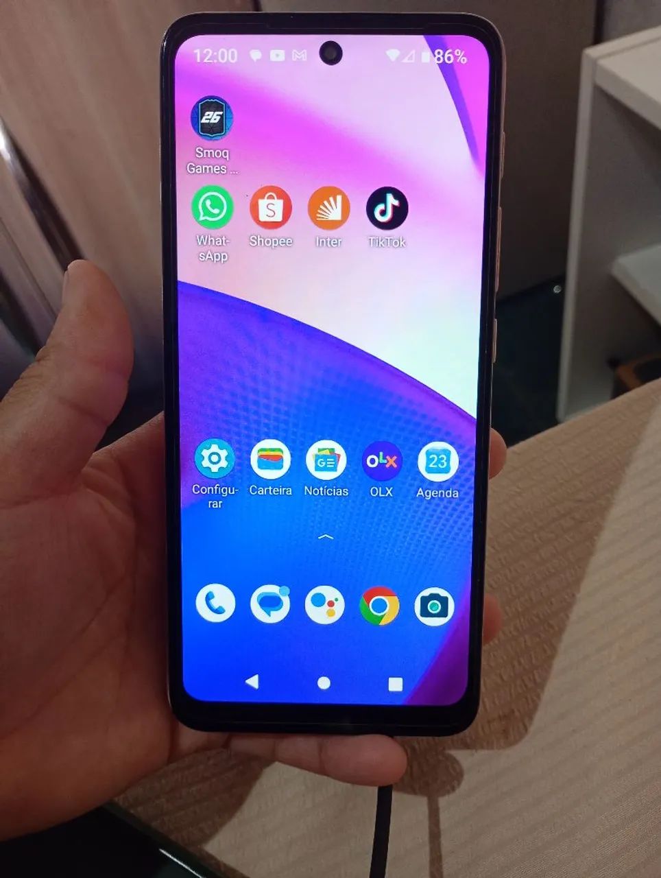 Vendo um celular da moto e40 novo . 64 gigas . 