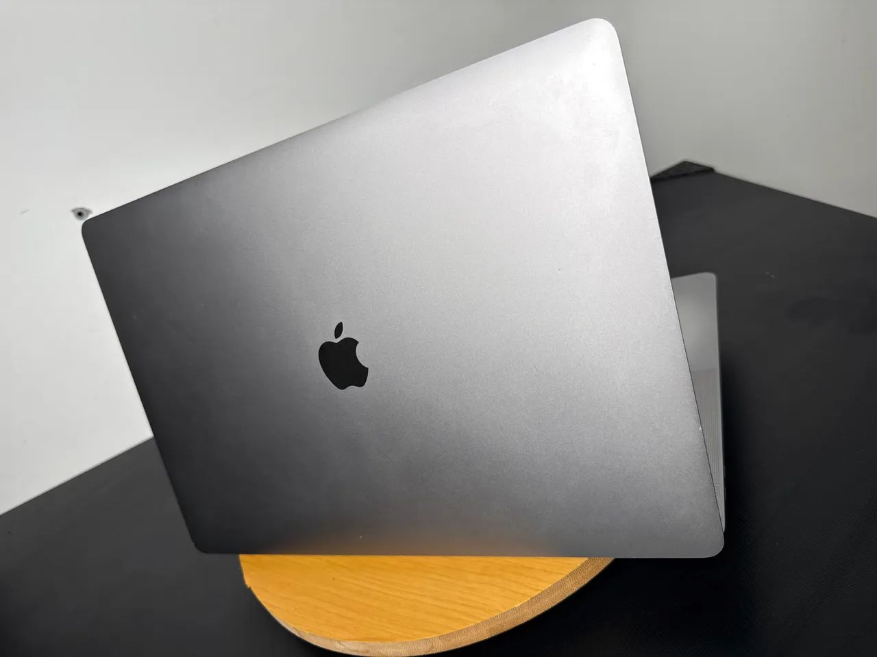 MACBOOK PRO 16 2019 INTEL I9 32GB RAM 2TB SSD GRAFITE 87W