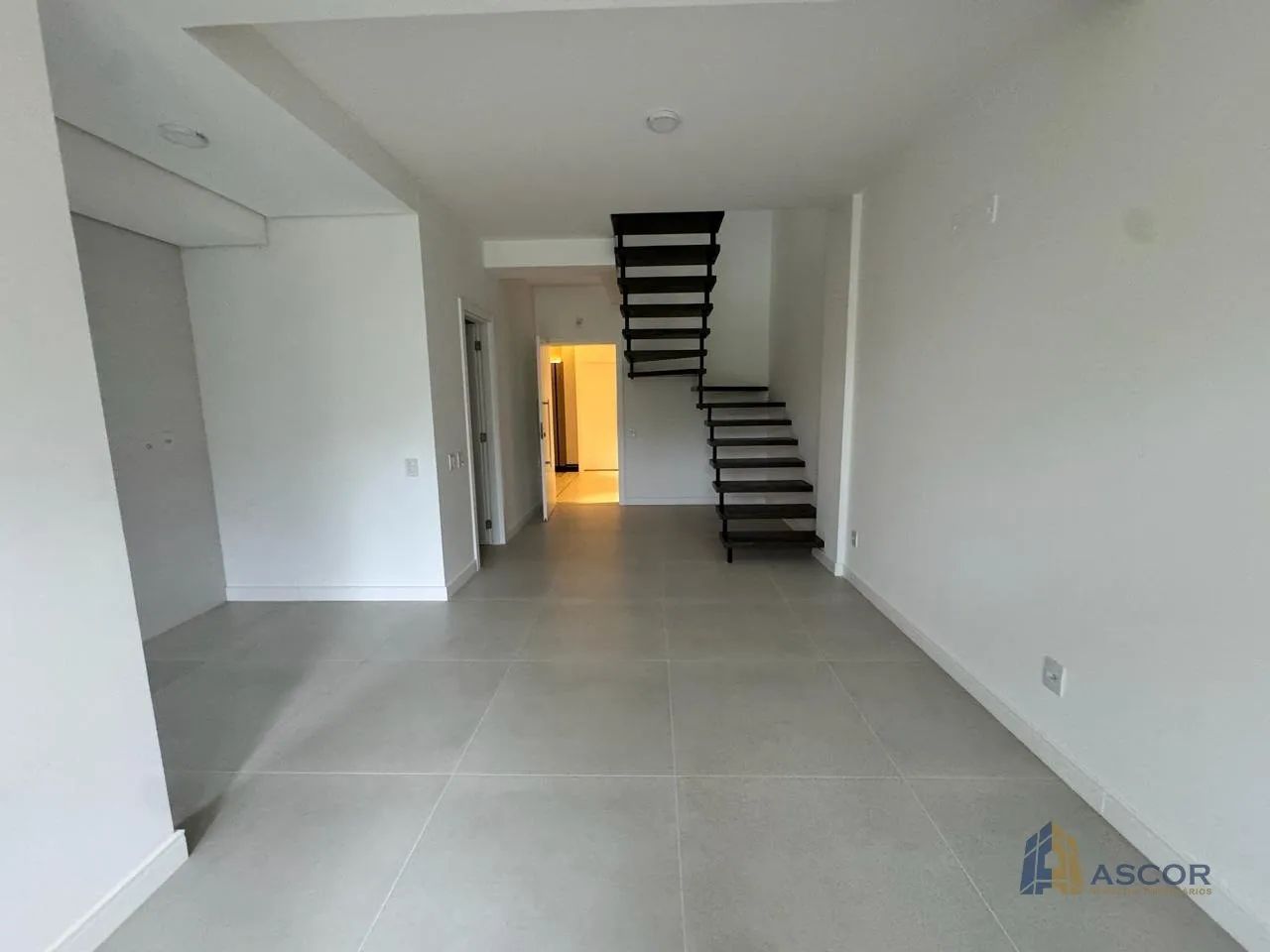 Loft com 2 Suítes, 2 Vagas e Hobby Box entre João Paulo e Santo Antônio de Lisboa - Foto 3