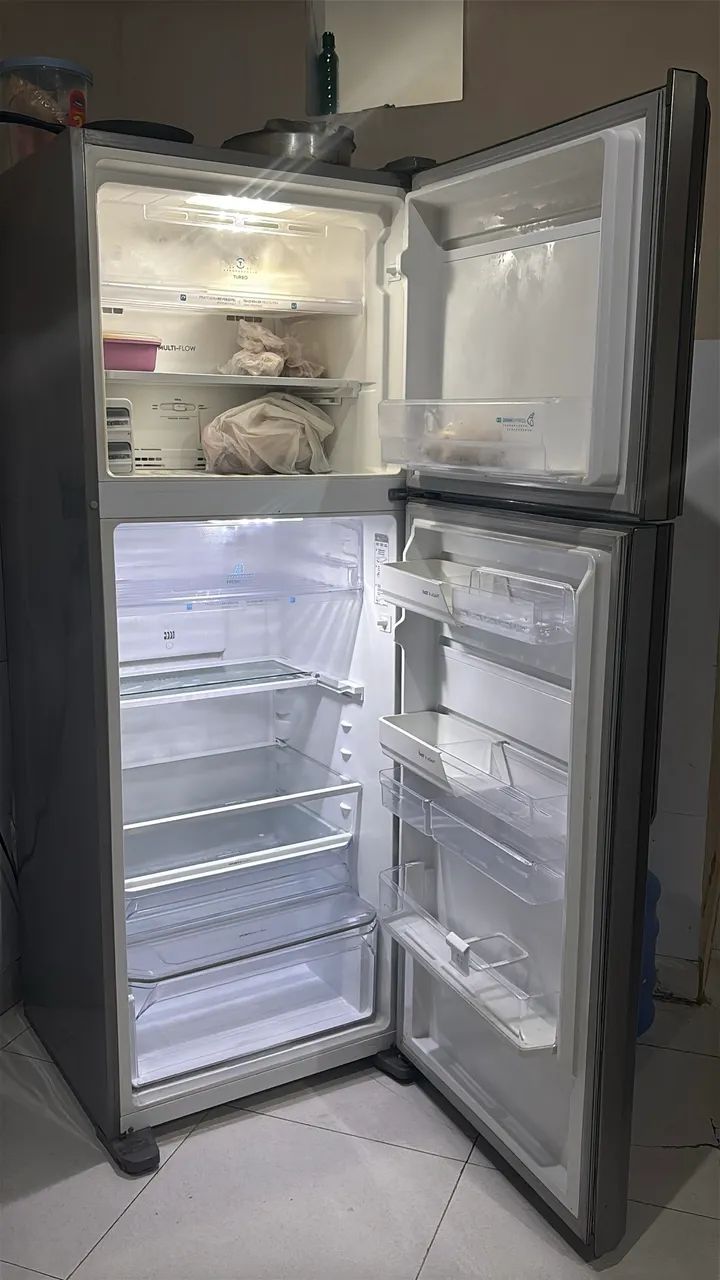 Geladeira Electrolux 470 litros  - Foto 5