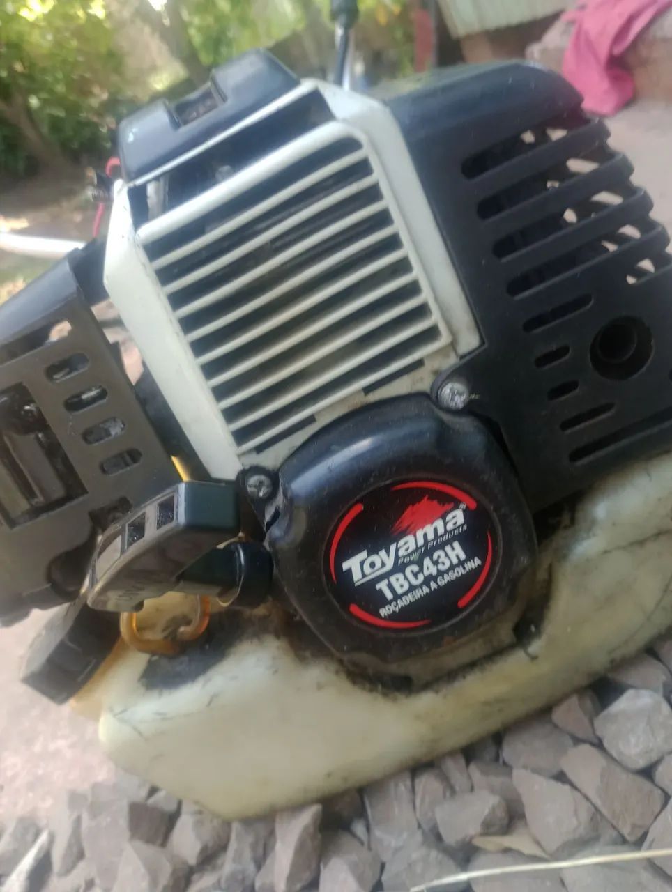 Roçadeira a gasolina