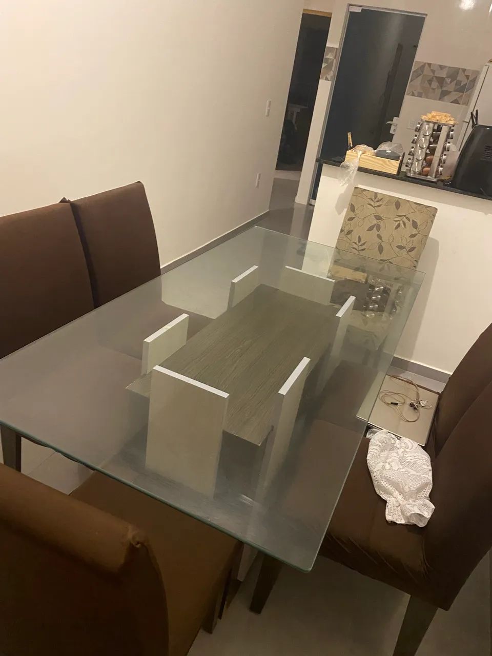 MESA DE JANTAR 6 LUGARES + 6 CADEIRAS + CAPAS  - Foto 2