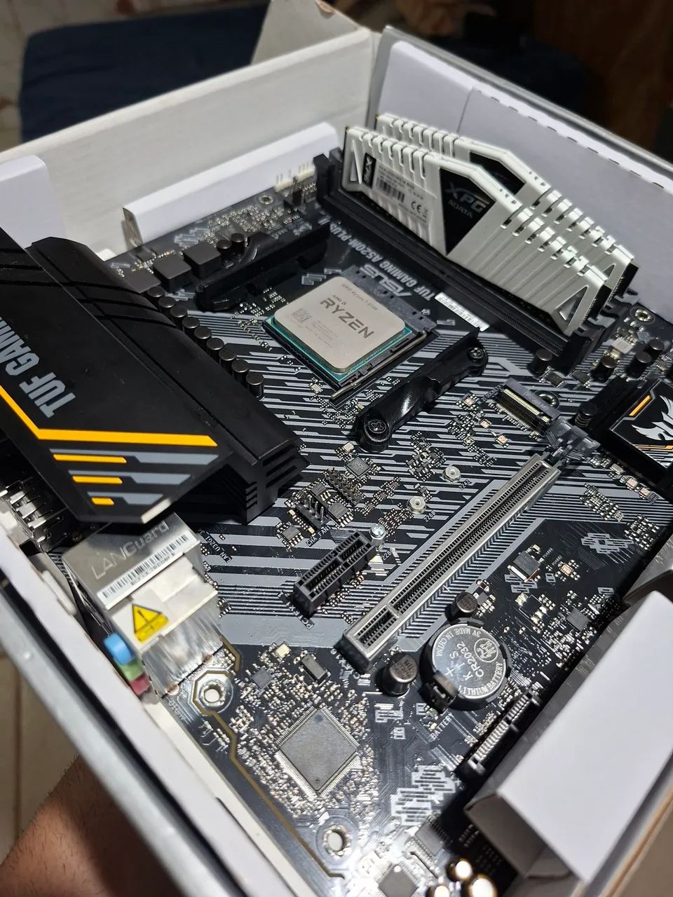 Kit Ryzen 7 5700 / 16GB XPG / A520M Plus - Foto 4