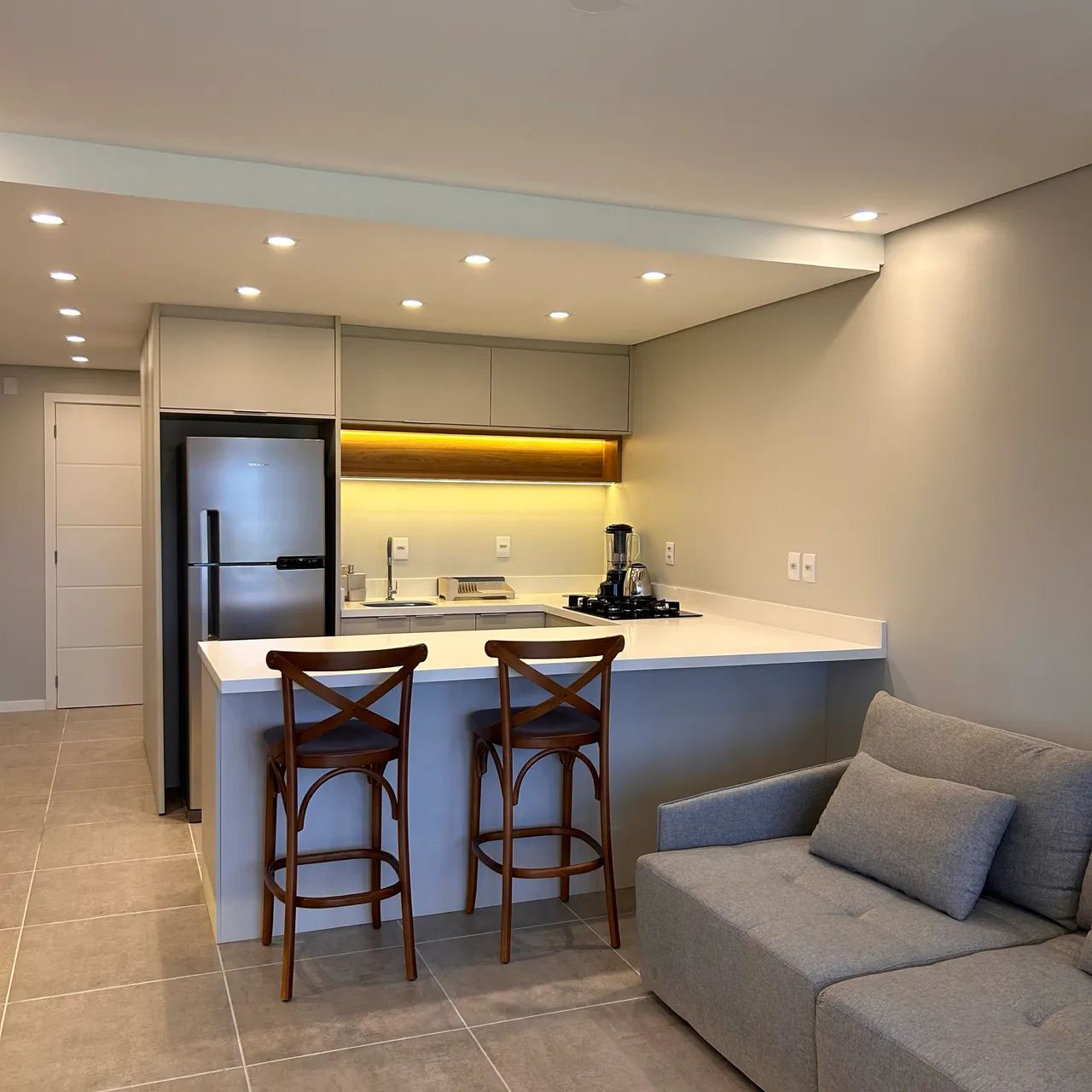 Studio sofisticado com piscina e próximo às praias - Foto 5