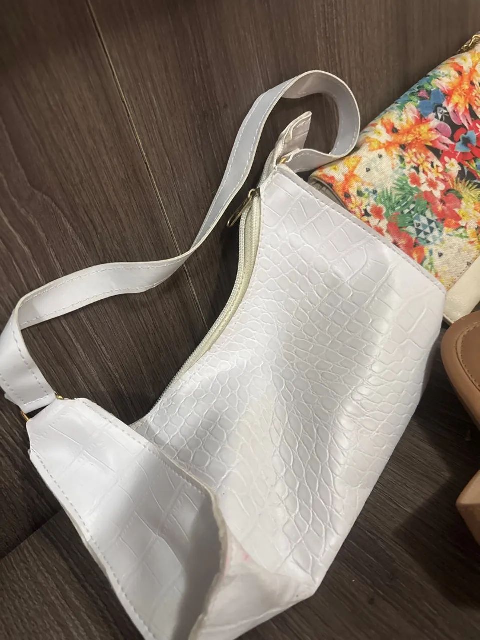 Desapego 4 pares + 2 bolsas - Foto 4