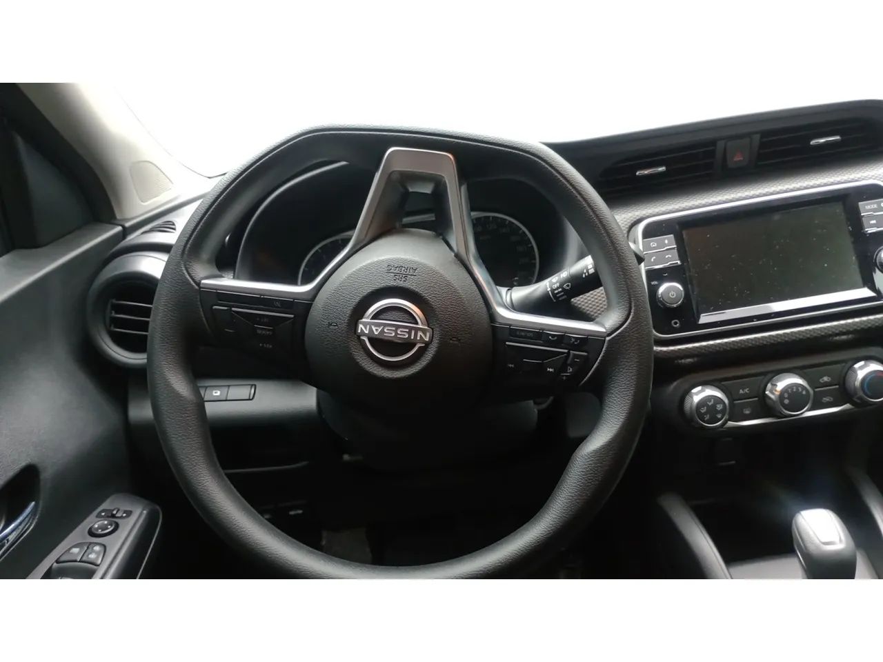 Nissan Kicks Sense 1.6 16V Flex Aut., foto 12 de 16