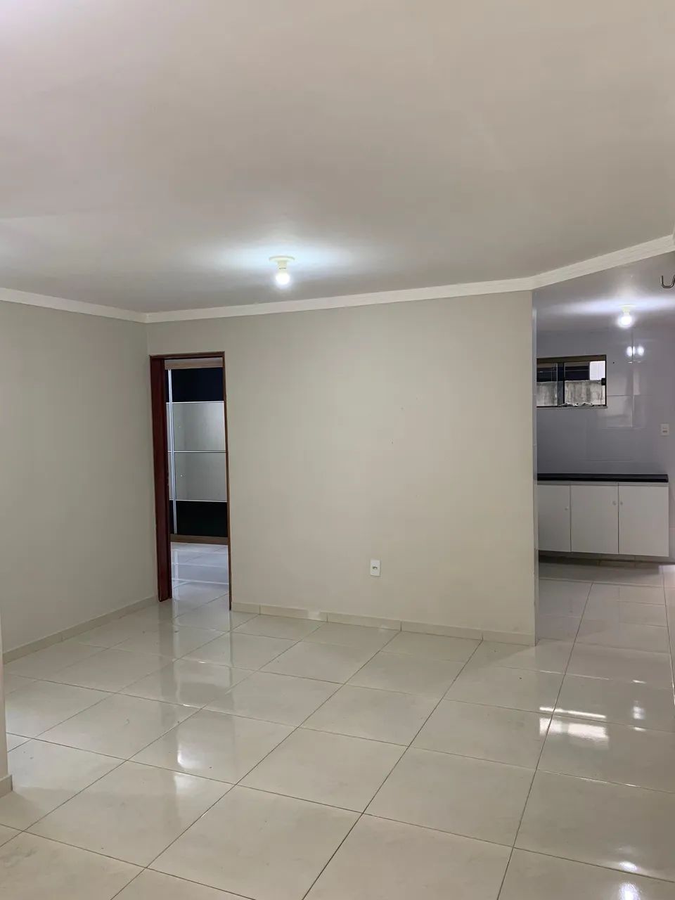 IMPERDÍVEL- Aluga apartamento semimobiliado com 3 quartos  - Foto 3