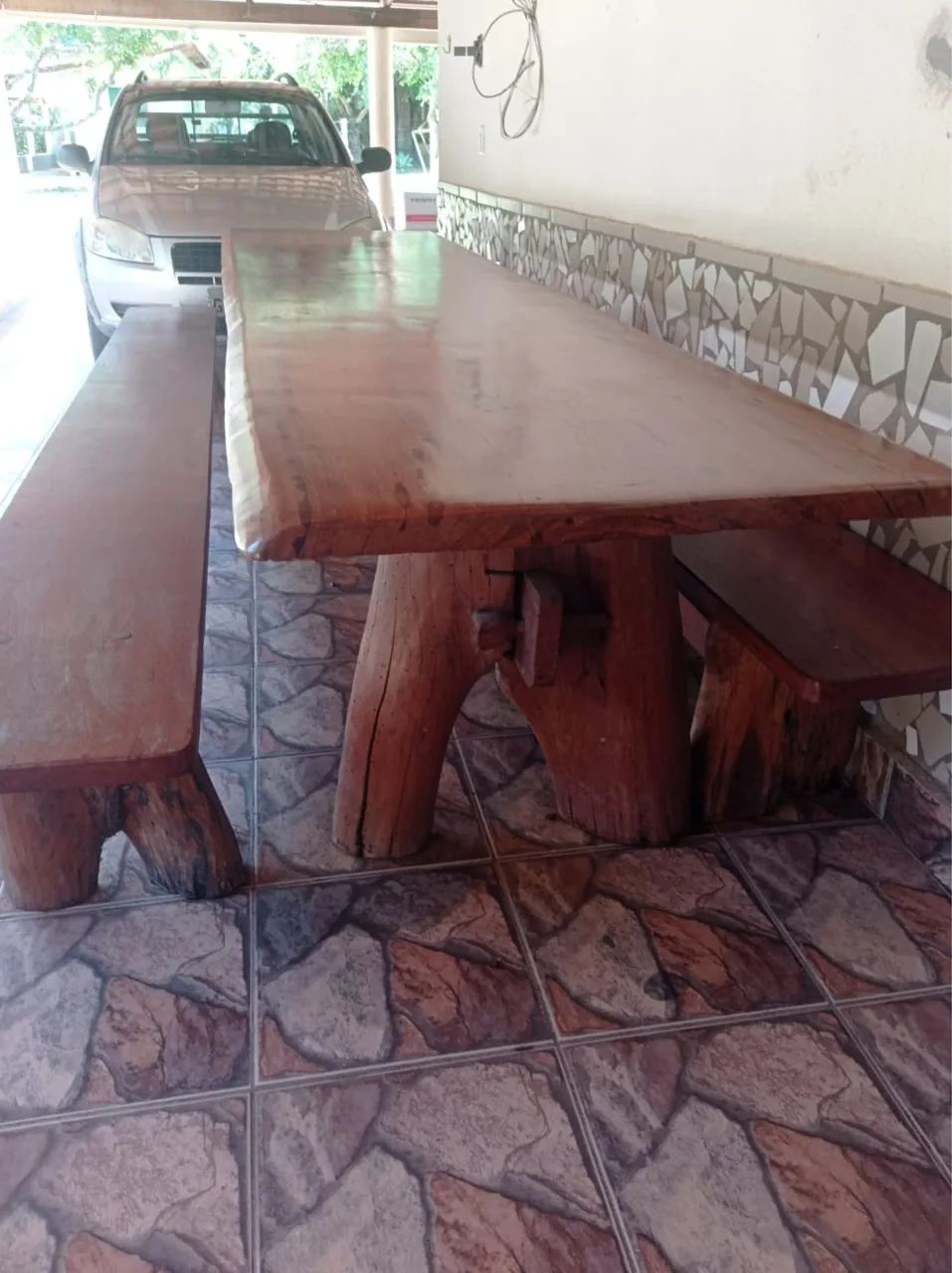 mesa de madeira argelim + bancos  - Foto 3